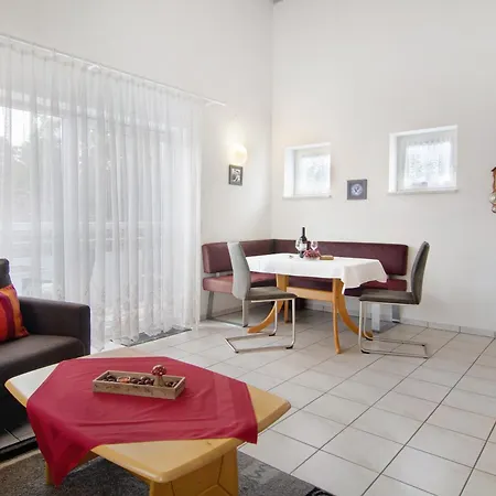 Boehme Apartamento Constanza